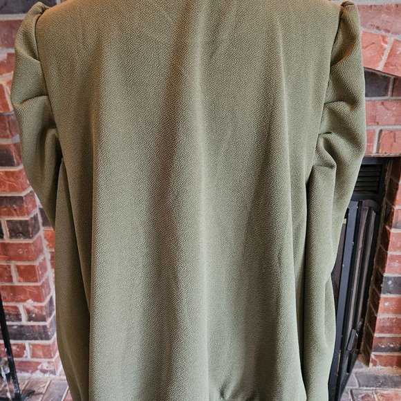 Unknown Brand, Army Green Blouse with Puffy Sleeves. Very Soft and Light. 2X - Picture 3 of 5